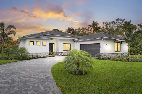 179 SE Via Lago Garda, Port Saint Lucie, FL 34952