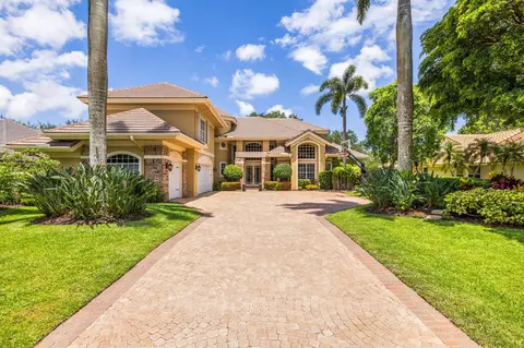 16 Glencairn Rd, Palm Beach Gardens, FL 33418