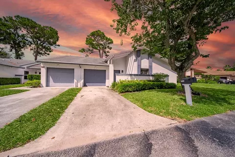 6117 Elsinore Cir, Greenacres, FL 33463