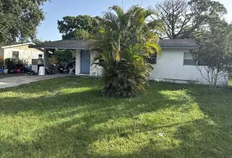 15249 SW Fox St, Indiantown, FL 34956