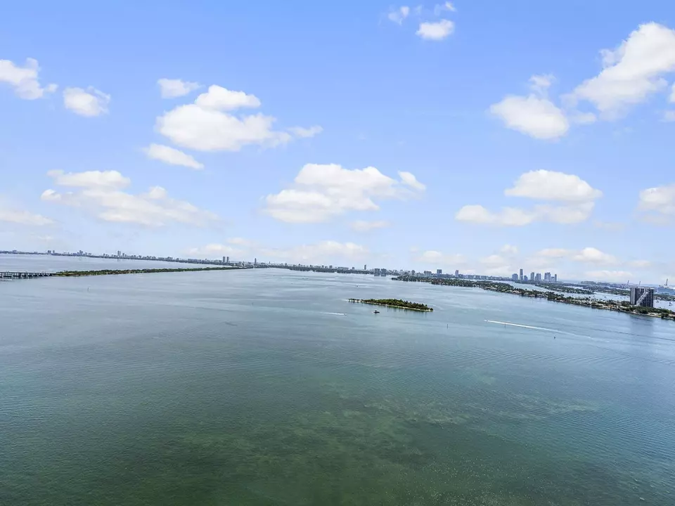 View/Area - 700 NE 24th St #3002, Miami, FL 33137 photo 7 of 12