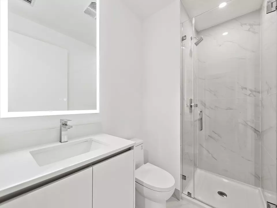 Bath - 700 NE 24th St #3002, Miami, FL 33137 photo 4 of 4