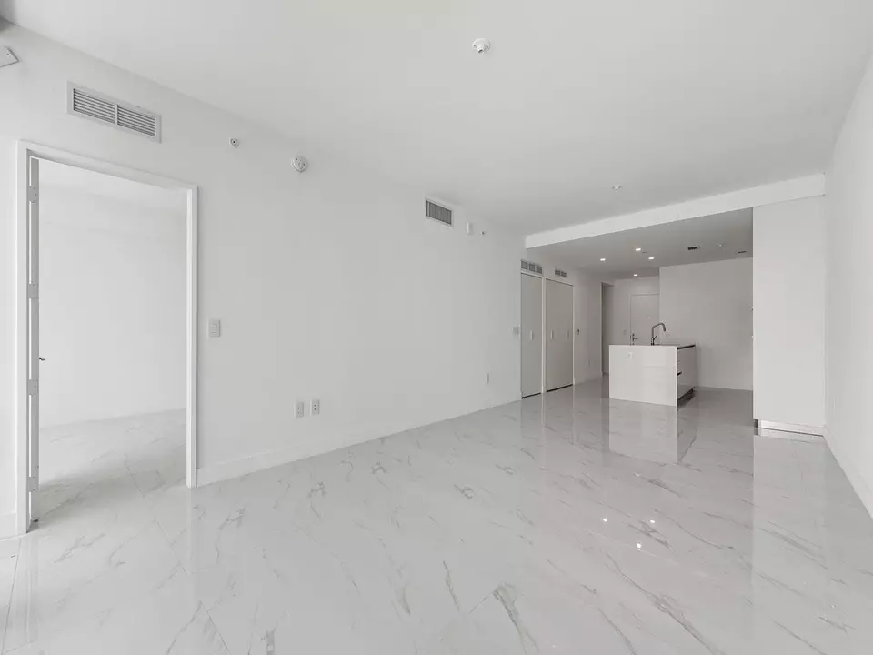 Living - 700 NE 24th St #3002, Miami, FL 33137 photo 1 of 7