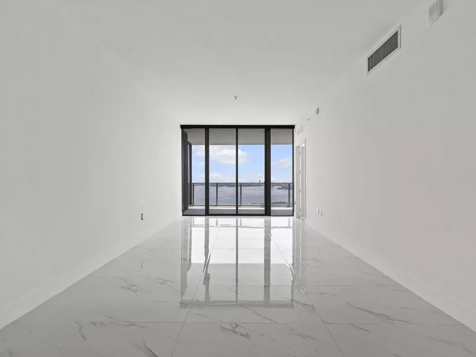 Living - 700 NE 24th St #3002, Miami, FL 33137 photo 3 of 7