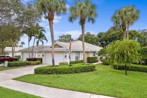 4161 Royal Oak Dr, Palm Beach Gardens, FL 33410