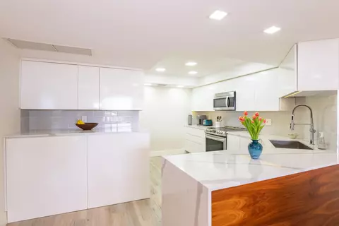 2400 Presidential Way #801, West Palm Beach, FL 33401