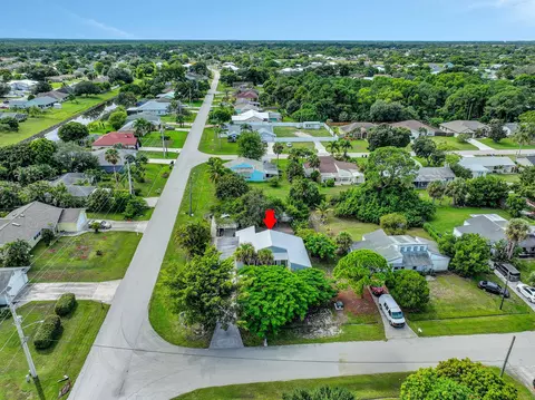 502 SW Banks Ter, Port Saint Lucie, FL 34953