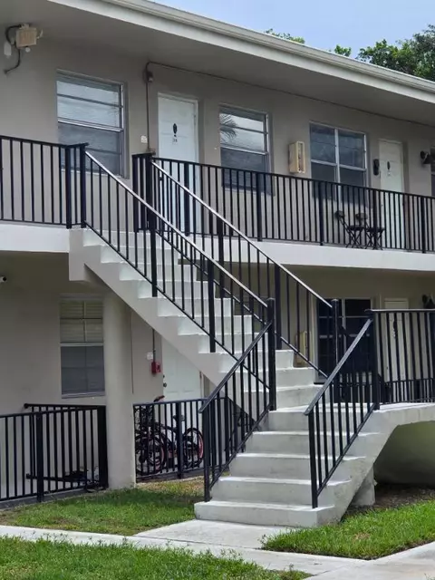 1250 Old Boynton Rd #319, Boynton Beach, FL 33426