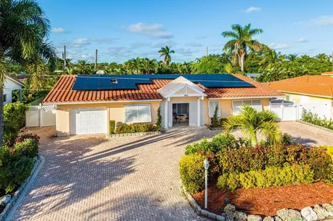 451 NE 25th Ter, Boca Raton, FL 33431