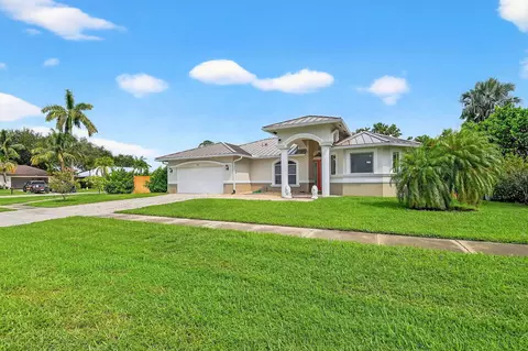 2701 Yarmouth Dr, Wellington, FL 33414