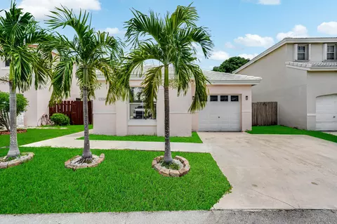 3084 Lighthouse Pl, Margate, FL 33063