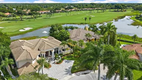 8470 Egret Lakes Ln, West Palm Beach, FL 33412