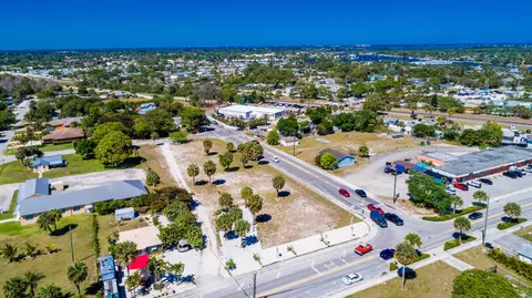 4878 SE Commerce Ave, Stuart, FL 34997 photo 13
