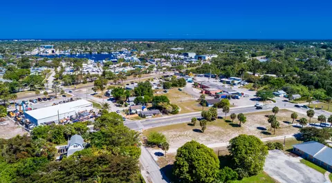 4878 SE Commerce Ave, Stuart, FL 34997 photo 7