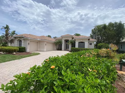 8104 Kiawah Trce, Port Saint Lucie, FL 34986