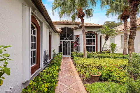 6763 Rothschild Cir, Lake Worth, FL 33467