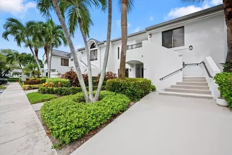 7479 Glendevon #503, Delray Beach, FL 33446