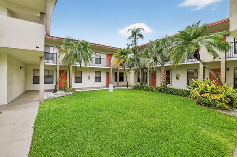 5507 Courtyard, Margate, FL 33063