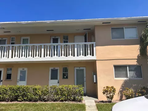 2214 NE 1st Way #106, Boynton Beach, FL 33435