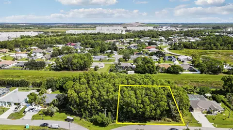 5488 NW Boydga Ave, Port St Lucie, FL 34986