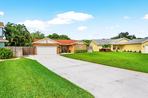 6911 Beacon Hollow Turn, Boynton Beach, FL 33437