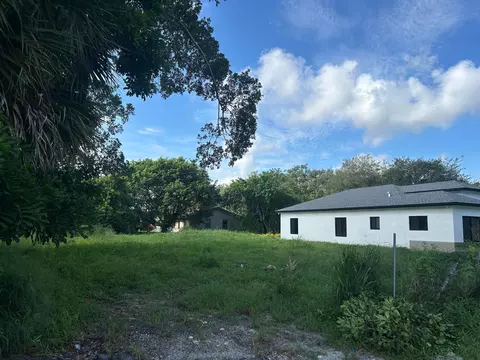 4892 Alberta, West Palm Beach, FL 33417