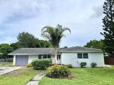 2400 Bimini Dr, West Palm Beach, FL 33406