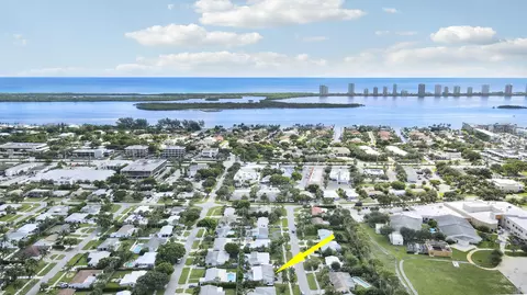 421 Driftwood Rd, North Palm Beach, FL 33408