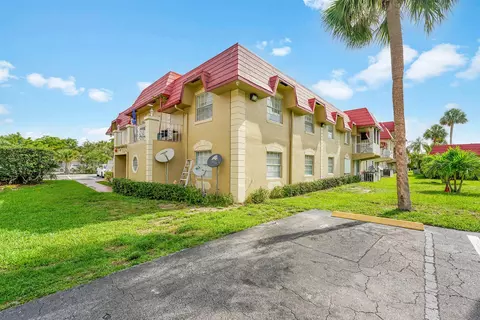 495 SE 8th St #138, Deerfield Beach, FL 33441