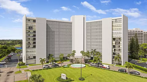 336 Golfview Rd #1016, North Palm Beach, FL 33408