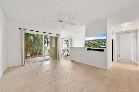 272 Village Blvd #7111, Tequesta, FL 33469