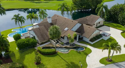 910 Greensward, Delray Beach, FL 33445