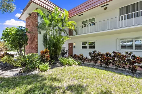 2600 SE Ocean Blvd #JJ-9, Stuart, FL 34996