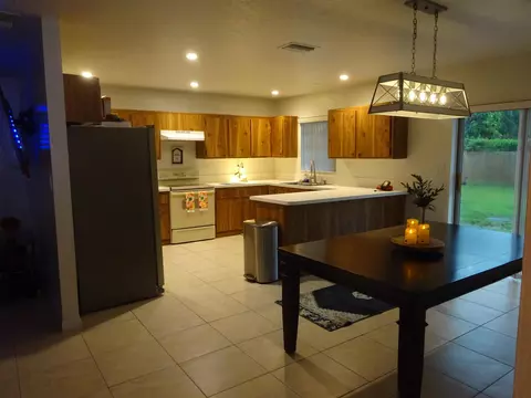 4958 Dolphin Dr, Lake Worth, FL 33463