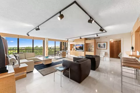 2480 Presidential Way #603, West Palm Beach, FL 33401