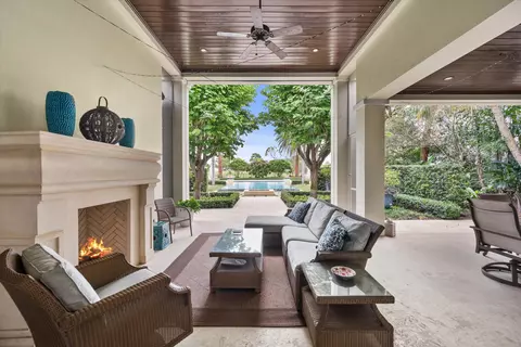 Exterior - 113 Echo Dr, Jupiter, FL 33458 photo 2 of 5