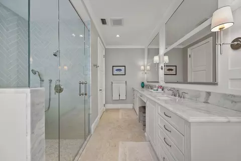 Bath - 113 Echo Dr, Jupiter, FL 33458 photo 1 of 2