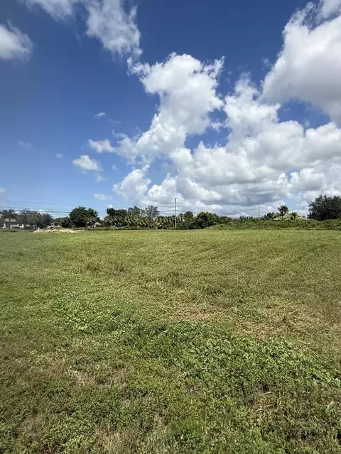 0 0 Mandarin Blvd, The Acreage, FL 33470