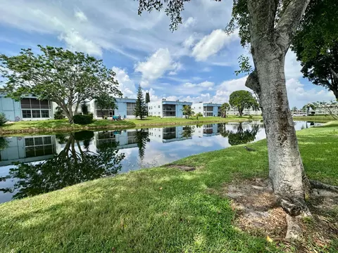 350 Saxony H, Delray Beach, FL 33446