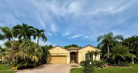 8475 Pine Cay, West Palm Beach, FL 33411