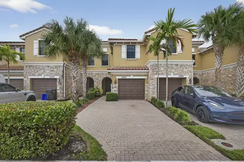 10348 Wellington Parc Dr, Wellington, FL 33449