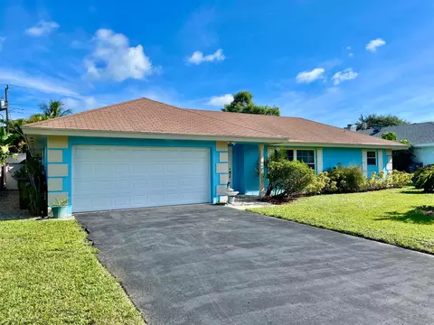 4199 Robert St, Jupiter, FL 33469