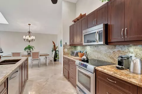 7724 Glendevon Ln, Delray Beach, FL 33446