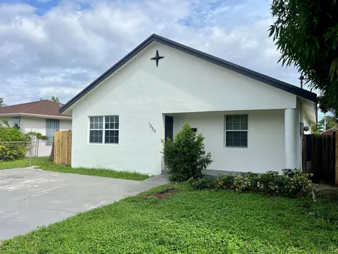 1354 Ac Evans St, Riviera Beach, FL 33404
