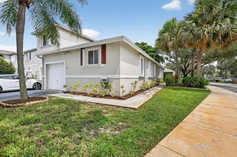 851 NW 42 Pl, Pompano Beach, FL 33064
