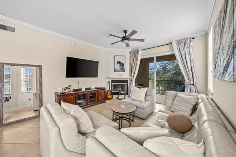 11720 St Andrews Pl #308, Wellington, FL 33414
