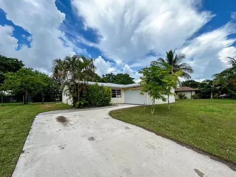 106 NW Curtis St, Port Saint Lucie, FL 34983