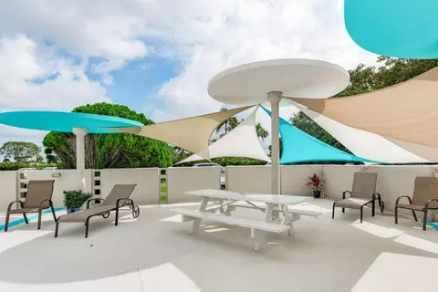 2000 Presidential Way #303, West Palm Beach, FL 33401