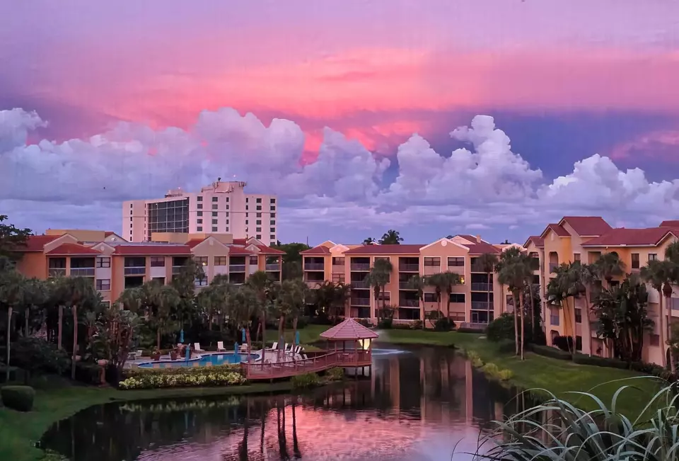 View/Area - 200 Uno Lago Dr #402, Juno Beach, FL 33408 photo 3 of 5