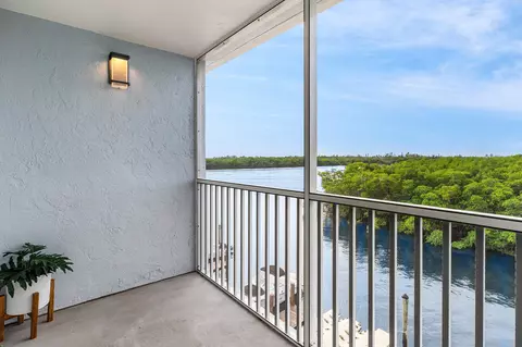 689 NE 6th Ct #4050, Boynton Beach, FL 33435